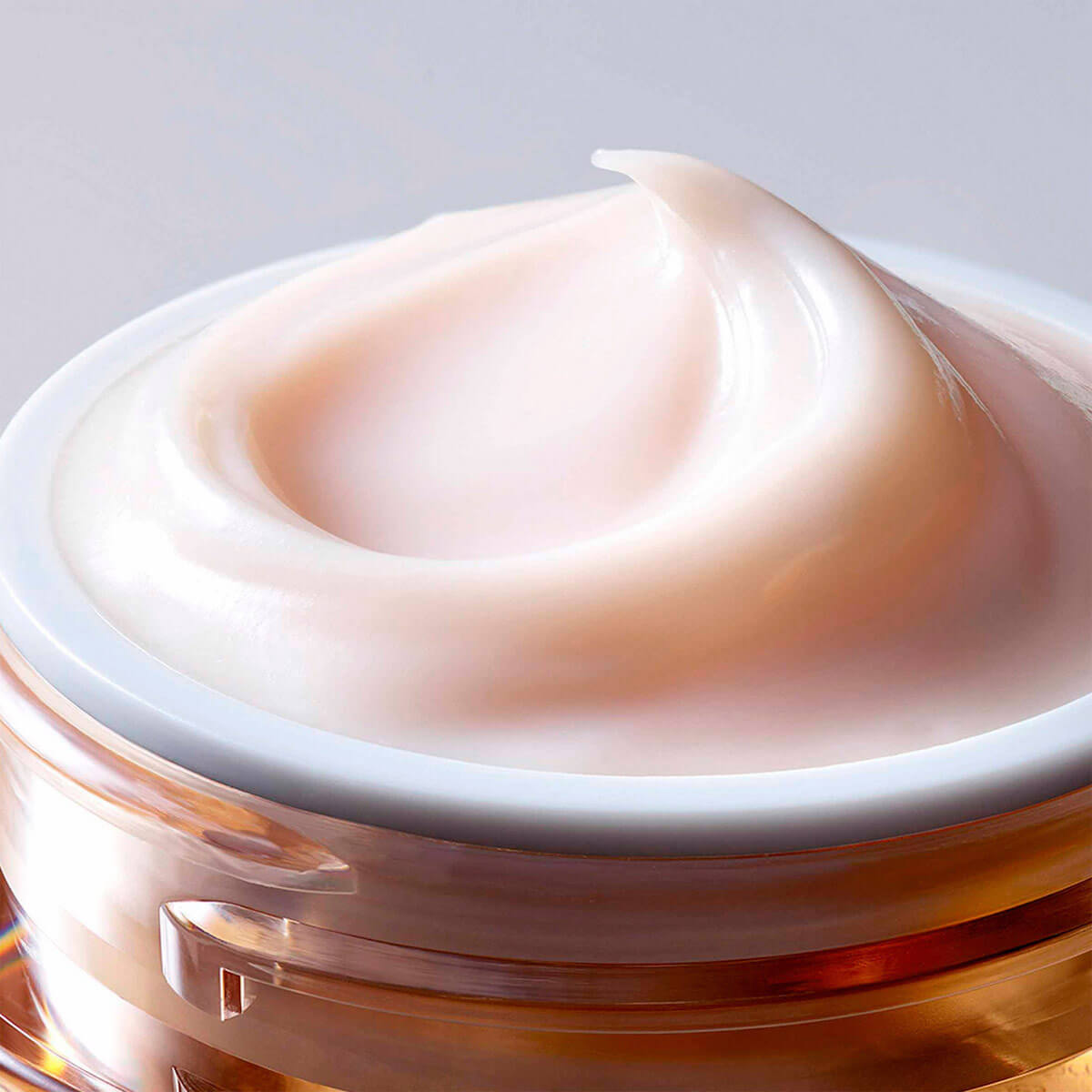 REVITALIZING SUPREME+ POWER EYE BALM SKINCARE (SUERO HIDRATANTE DE OJOS)